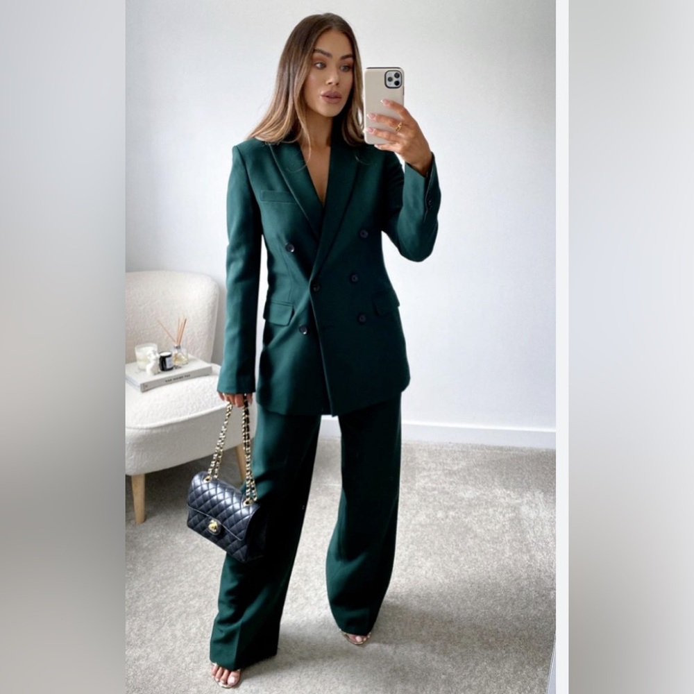 Zara Green Pantsuit with Tailored Blazer and Wide-Leg Pants